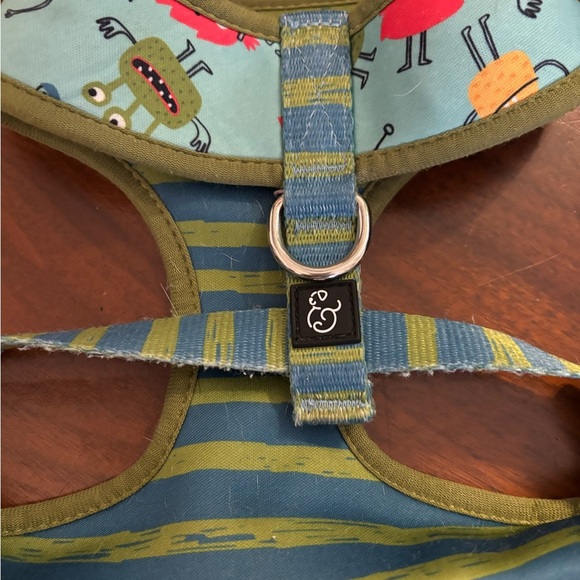 Small dog bundle! NFL Saints bandanna, Mardi Gras/jester collar and harness! - Picture 5 of 7